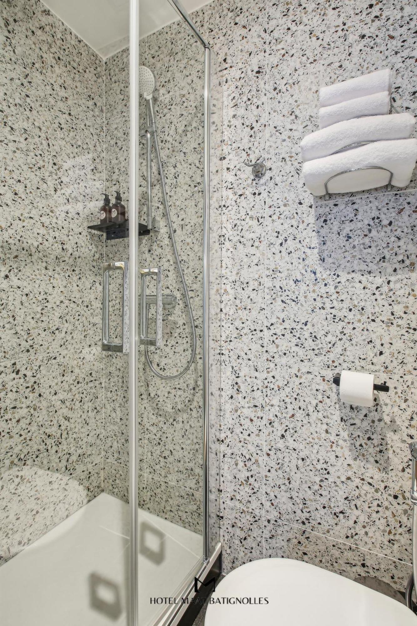 Hotel Maat Batignolles Paris Ngoại thất bức ảnh